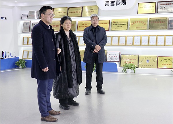 ʡ�˴�ί�����鳤³��һ��ݰ��97���ʵ��п���