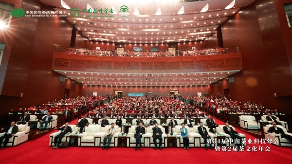 ��34���й���ҵ�Ƽ�����ߵ�2����Ļ������У���������������������������ʽ����