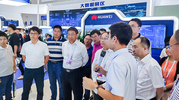 ÖØÇìÊÐũί¸±Ö÷ÈγÂÓÂ ÖØÇìÊÐũί¸±Ö÷ÈγÂÓÂ