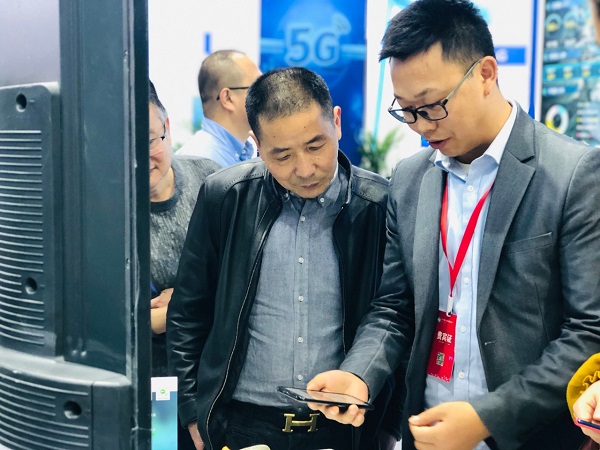 97¹ú¼ÊÊÖÒÕְԱΪÓû§ÑÝʾ¼û³æAPP 97¹ú¼ÊÊÖÒÕְԱΪÓû§ÑÝʾ¼û³æAPP