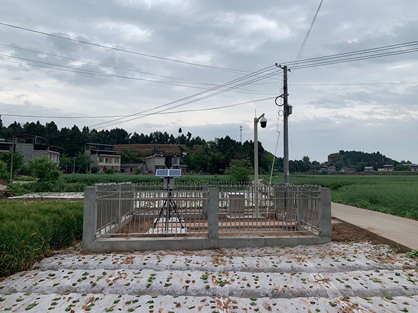 ��̨�ء��������顱���������ۺϼ���